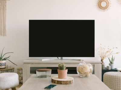 4 astuces pour un écran TV impeccable et sans rayure 